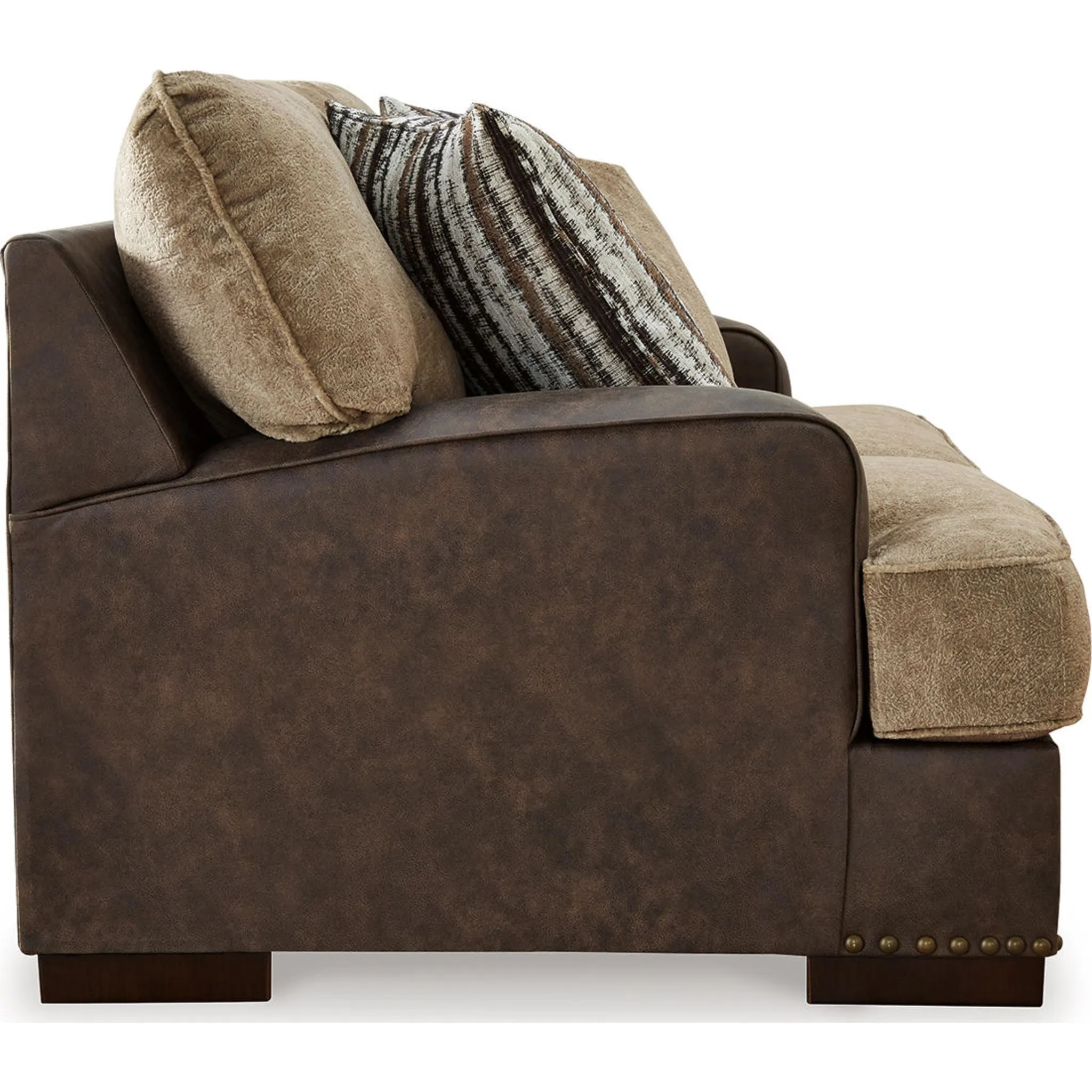Alesbury Loveseat - Chocolate