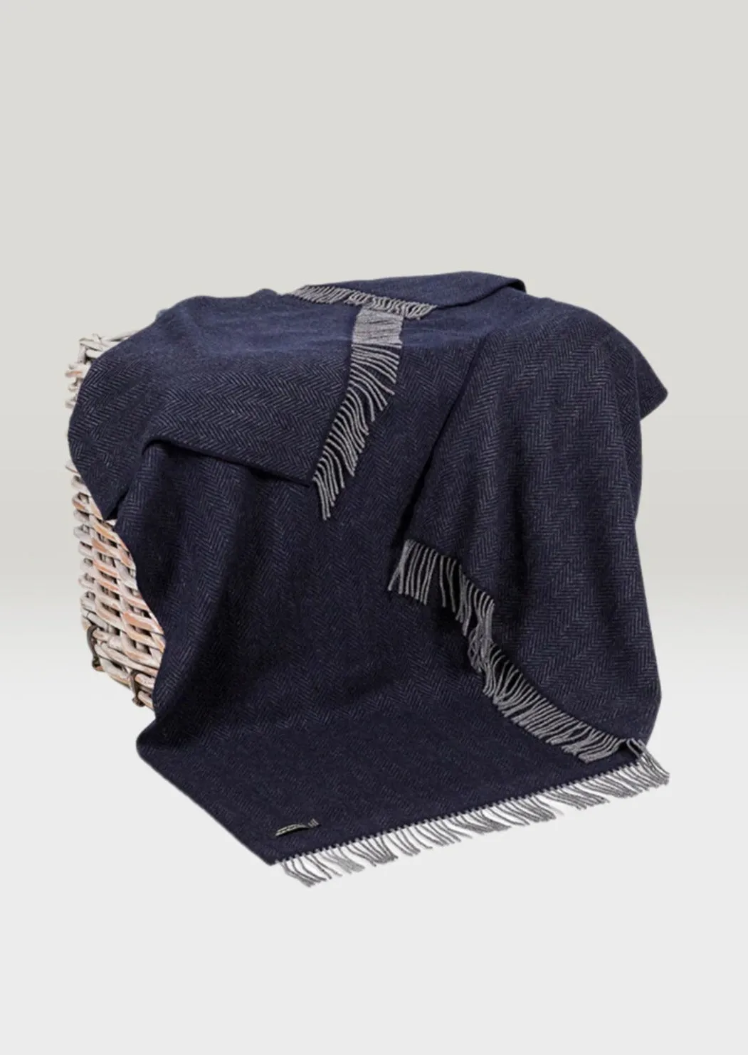 John Hanly Oversized Cashmere Throw - Dark Navy