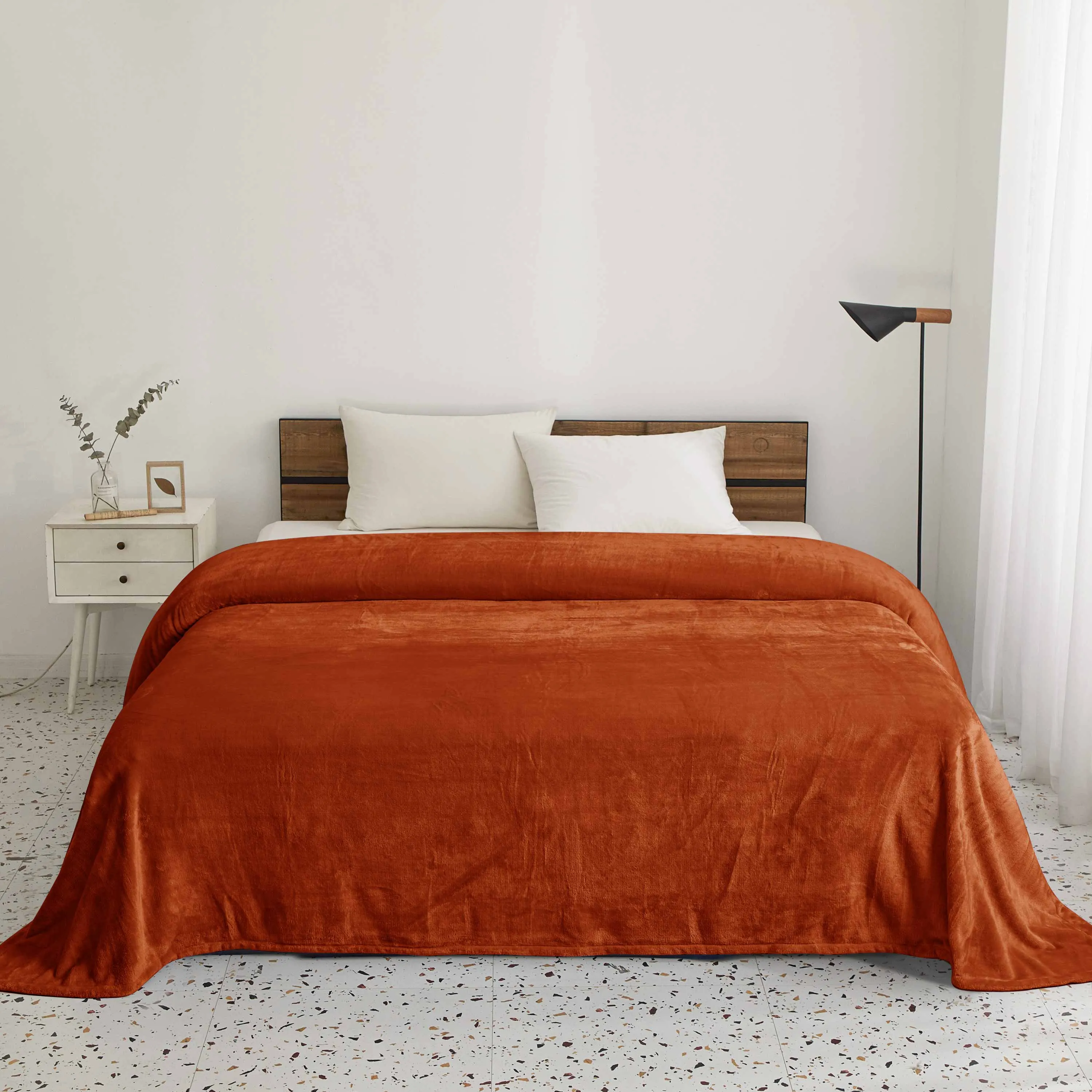 Supersoft 310 gsm Snuggly AC Fleece Blanket Rust